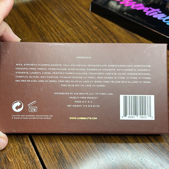 Brand new Ace Beaute bronzed in paradise palette - Picture 3 of 3